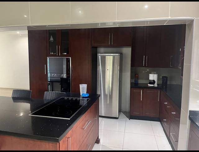 4 BEDROOM HOUSE TO LET IN WATERKLOOF RIDGE